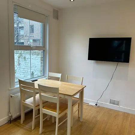 Spacious Battersea Rooms And Apartments Londen Kamer foto