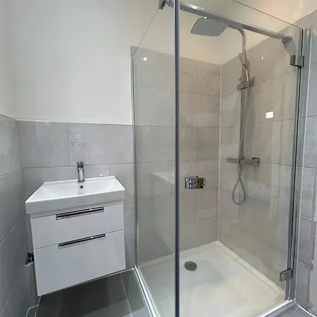 Spacious Battersea Rooms And Apartments Londen Kamer foto
