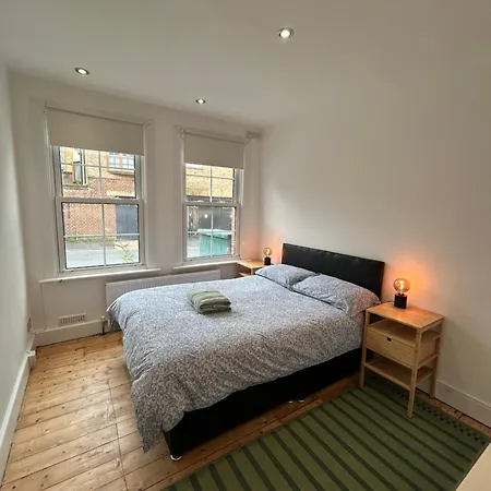 Spacious Battersea Rooms And Apartments Londen Kamer foto