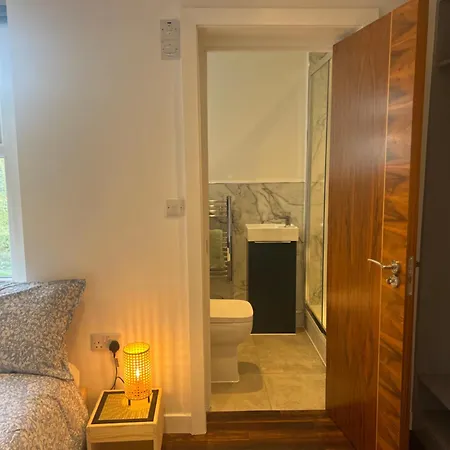 Spacious Battersea Rooms And Apartments Londen Buitenkant foto