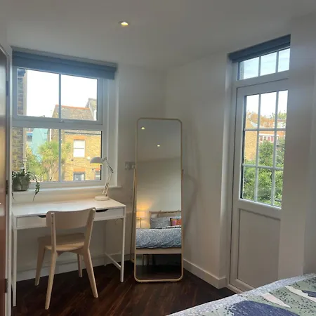 Spacious Battersea Rooms And Apartments Londen Buitenkant foto