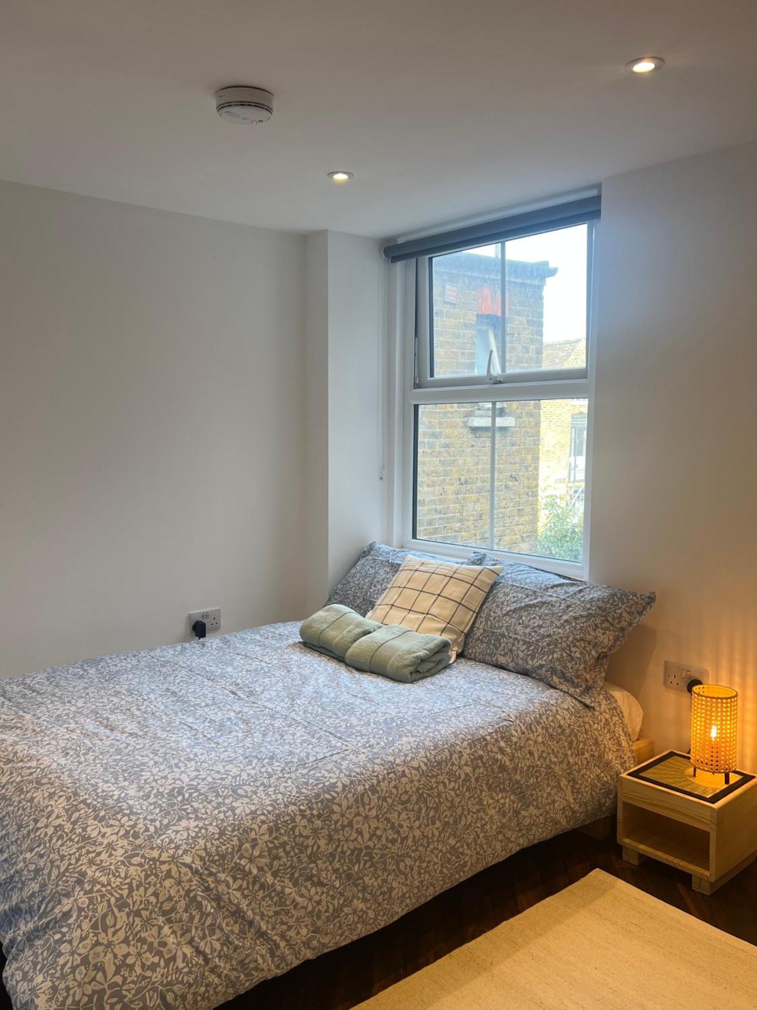 Spacious Battersea And Appartement